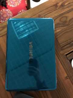 公司运营欠佳，7百多元一个独显四核笔记本电脑多台处理