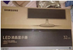 三星32寸显示器9.5成新出售