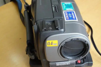 转让原装老款索尼摄像机一台