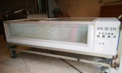 低价出售迷你冰柜及推车