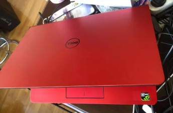 戴尔游侠笔记本电脑